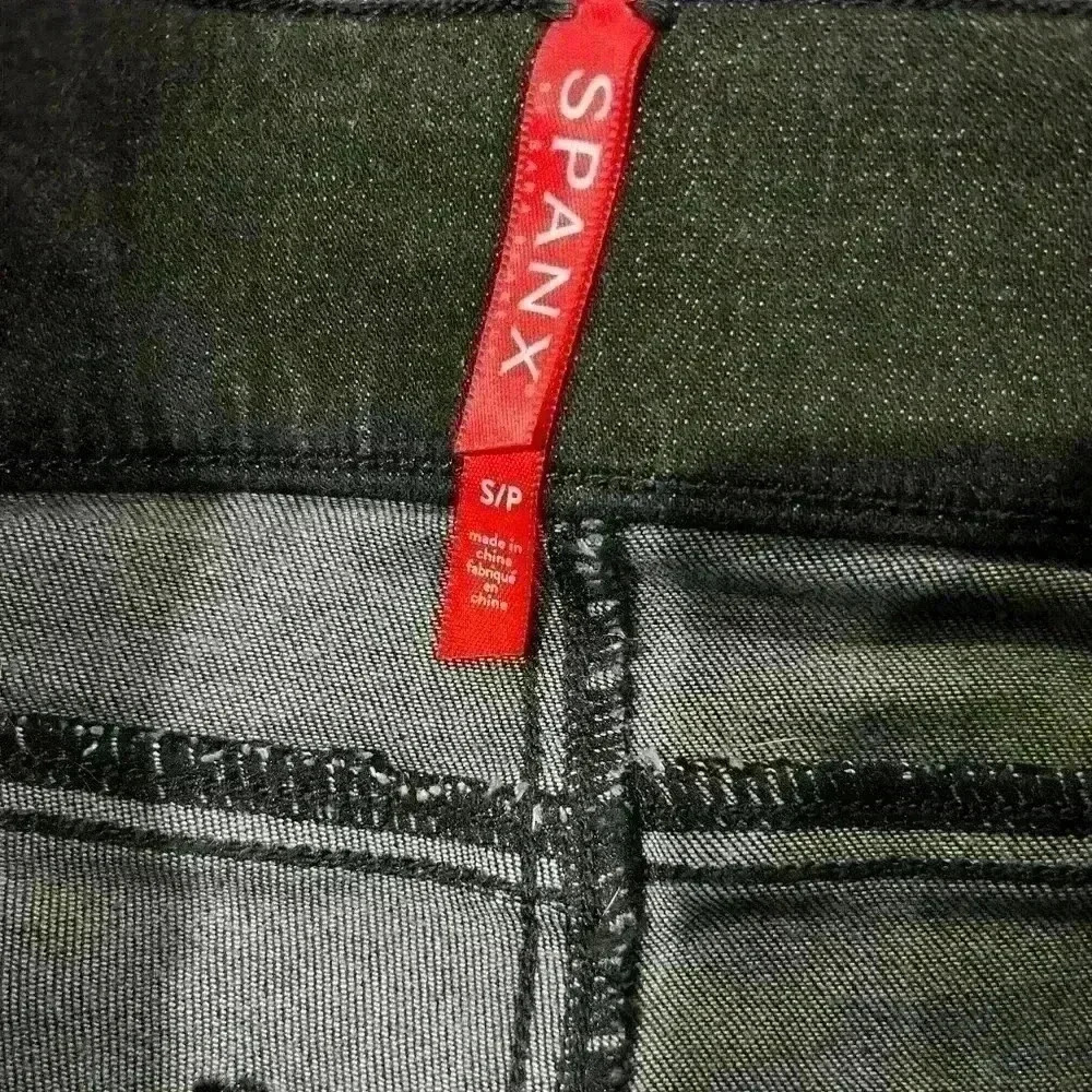 Spanx Distressed Skinny Jeans In Vintage Black Size small - Picture 5 of 5